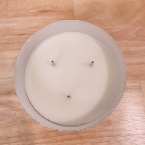 Bath and Body Works Pumpkin snickerdoodle candle - Picture 7 of 8